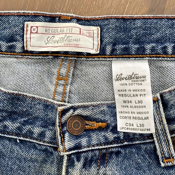 Men’s Vintage Levi Strauss Signature Jeans - Picture 5 of 6